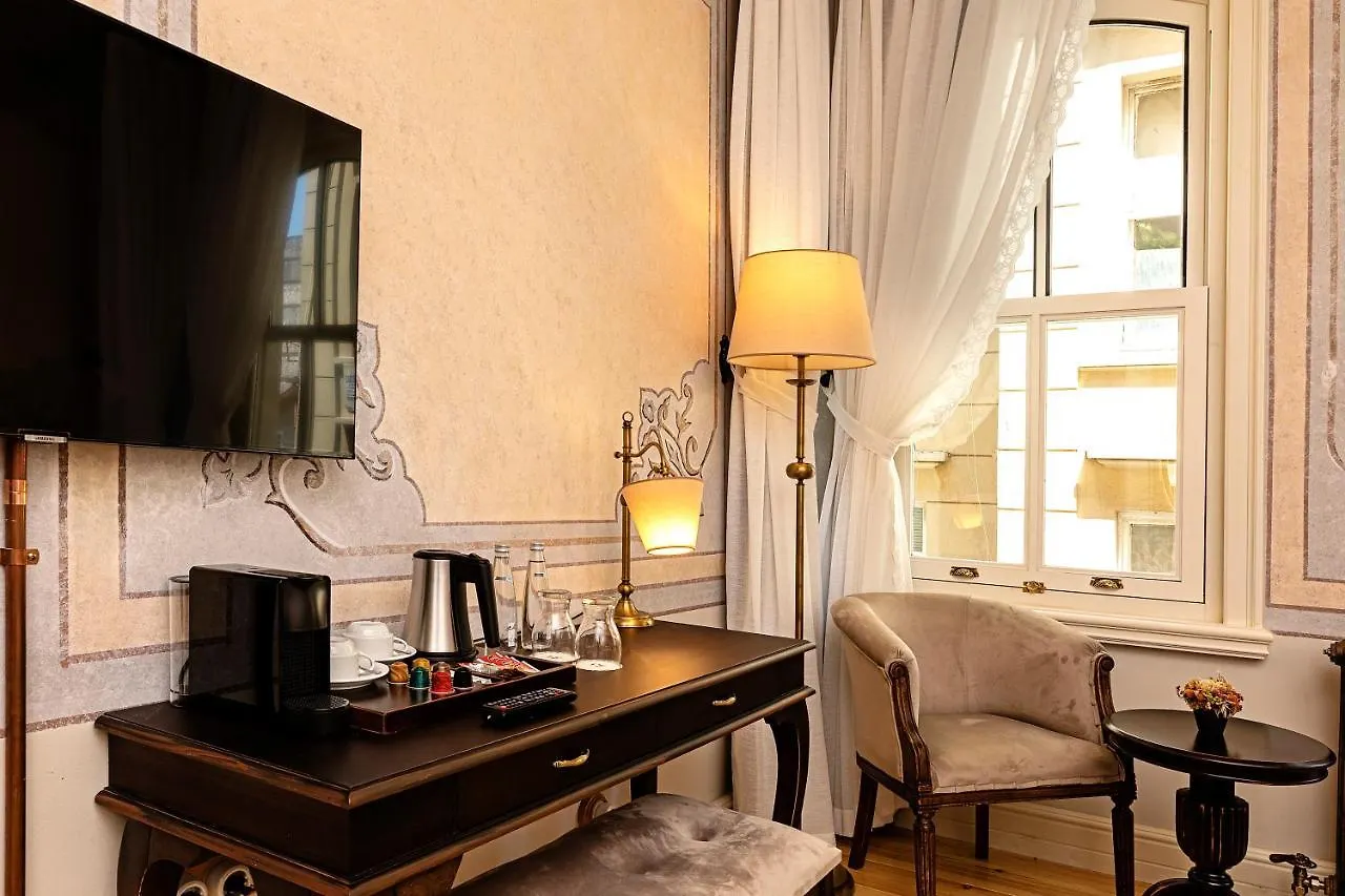 Meroddi Barnathan Hotel Istanbul