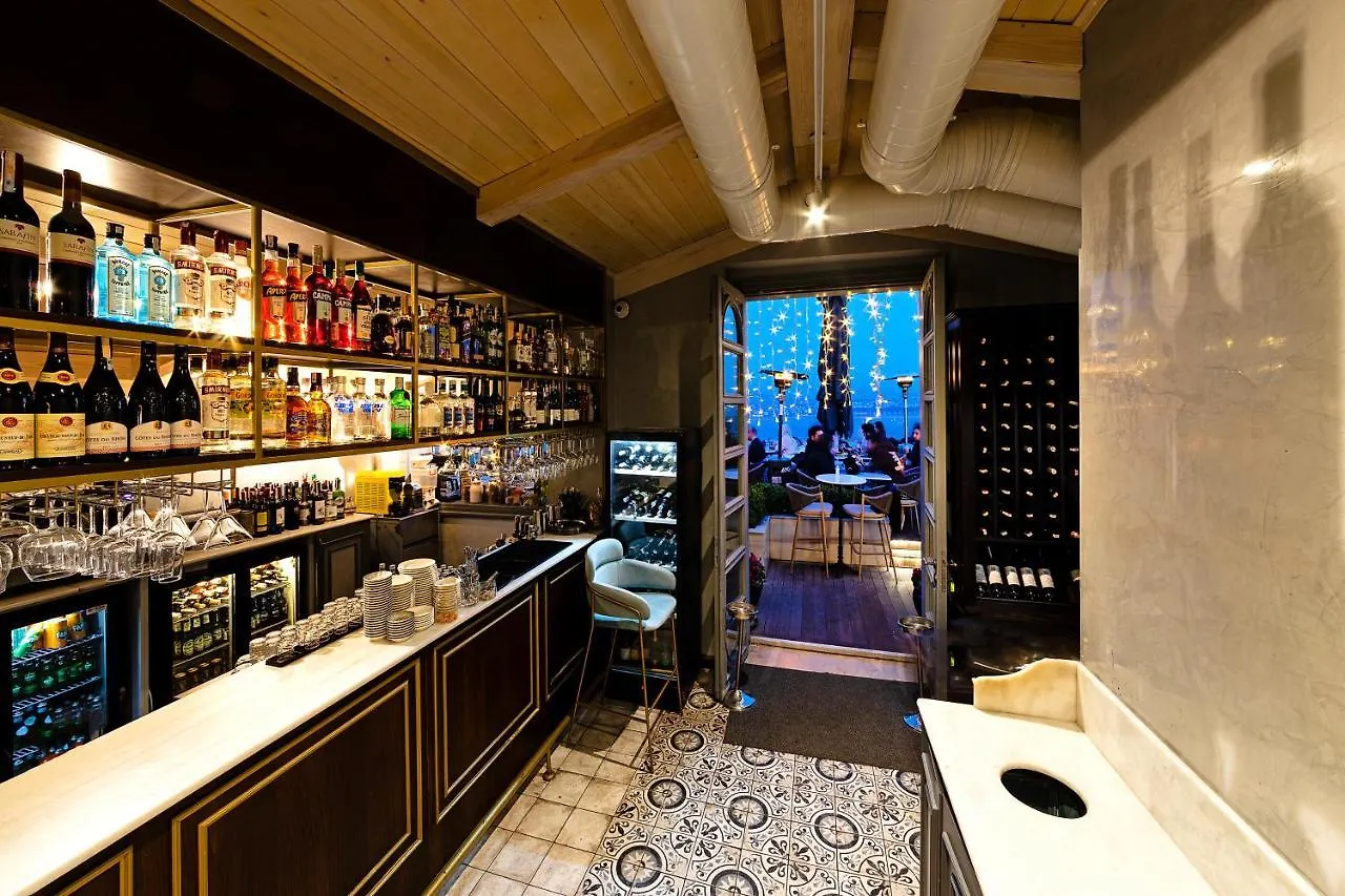 Meroddi Barnathan Hotel Istanbul