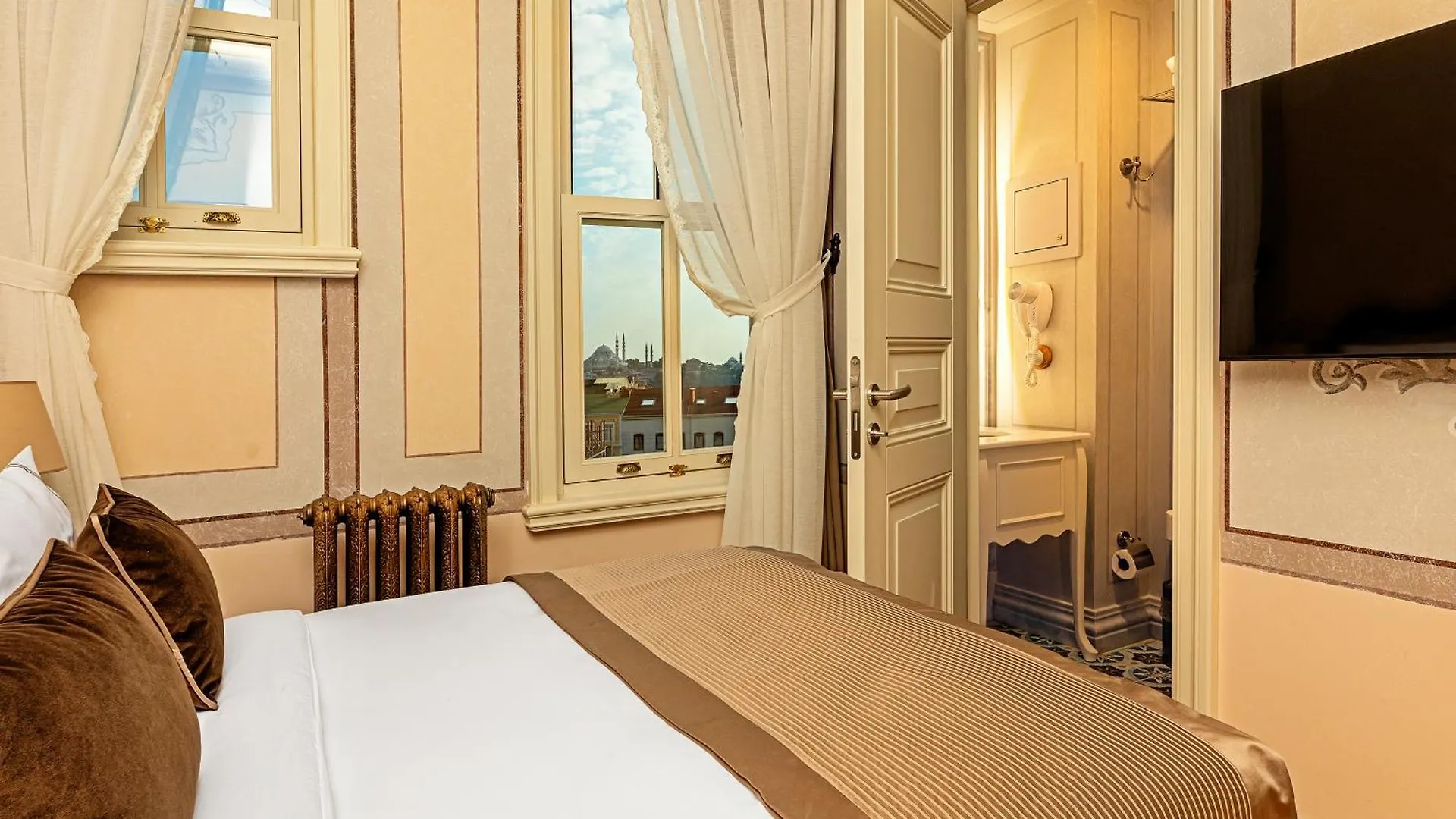 Meroddi Barnathan Hotel Istanbul